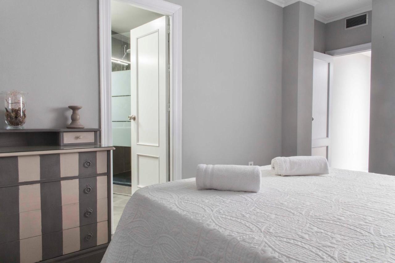 Apartamento En El Centro Totalmente Climatizado, Parking Gratuito Кордова Экстерьер фото